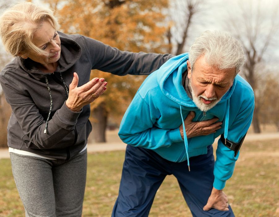 6 signs of heart attack a month before